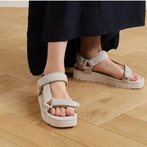 Vince Carver Leather Sandals Chunky Platform Dad Shoes NEW Cobblestone Size 9